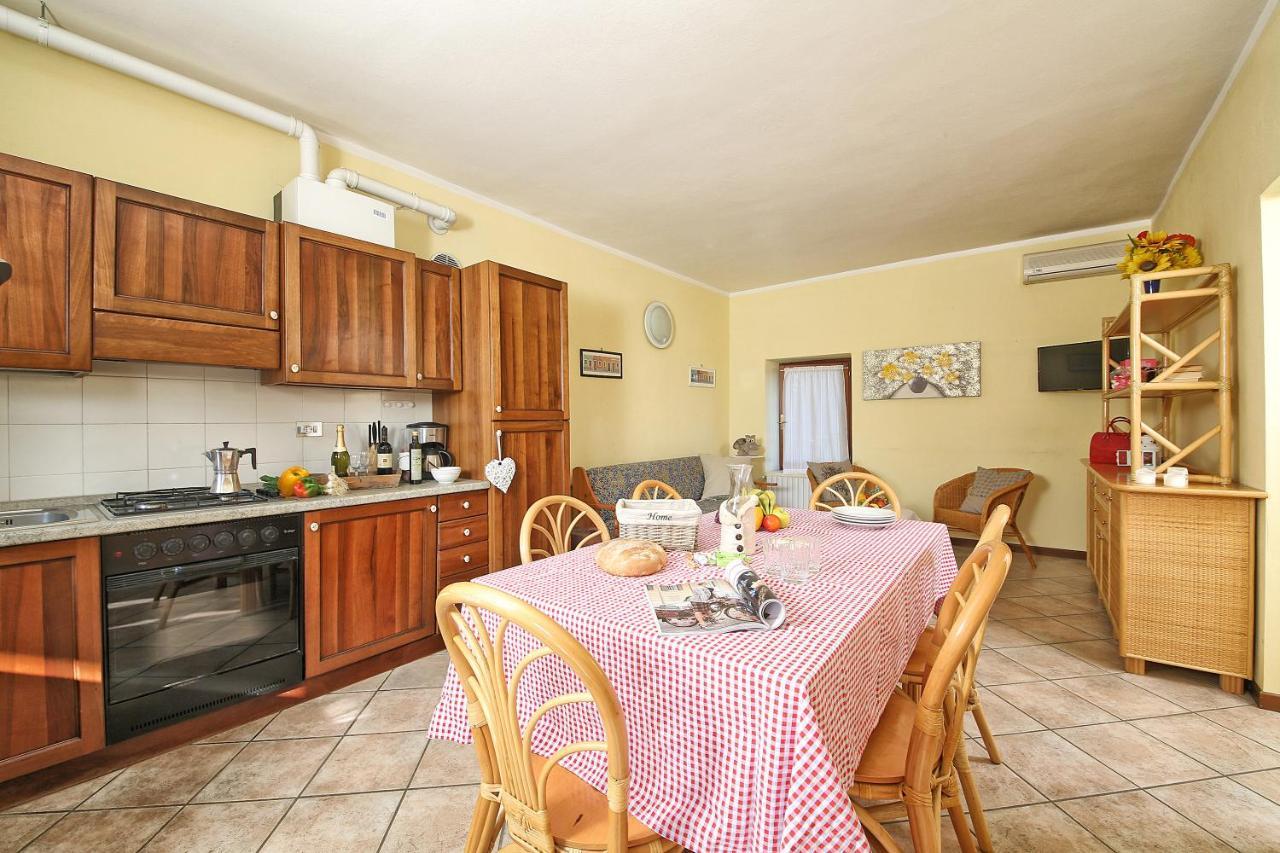 Aparthotel Il Colombaro Salò Esterno foto