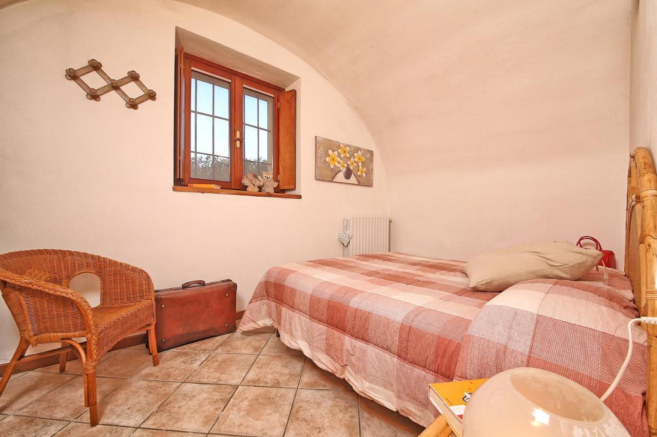 Aparthotel Il Colombaro Salò Esterno foto