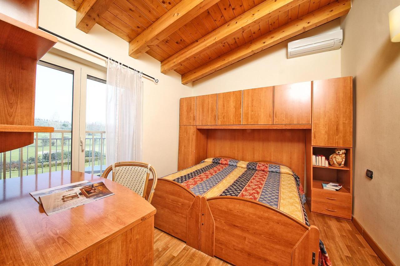 Aparthotel Il Colombaro Salò Esterno foto