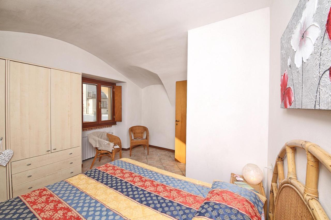 Aparthotel Il Colombaro Salò Esterno foto