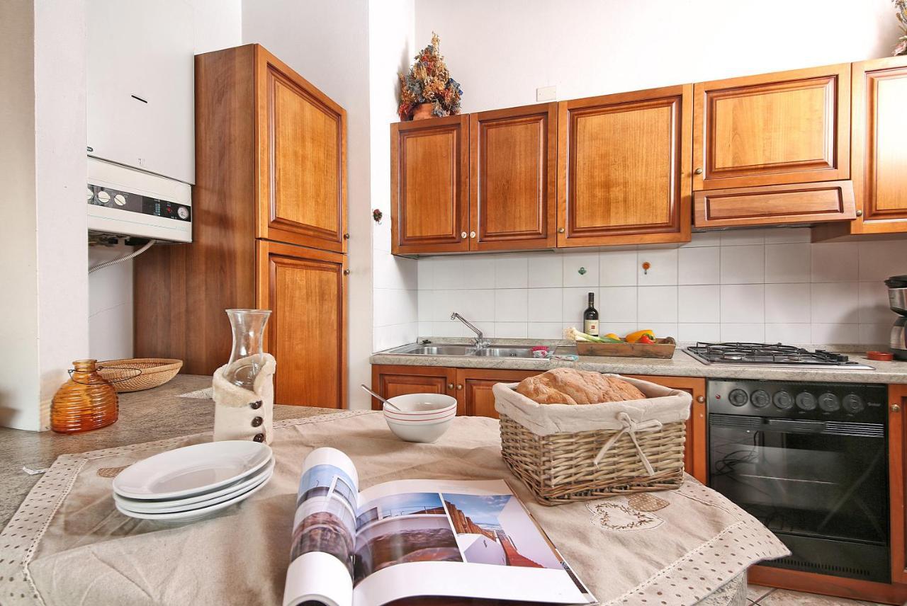 Aparthotel Il Colombaro Salò Esterno foto