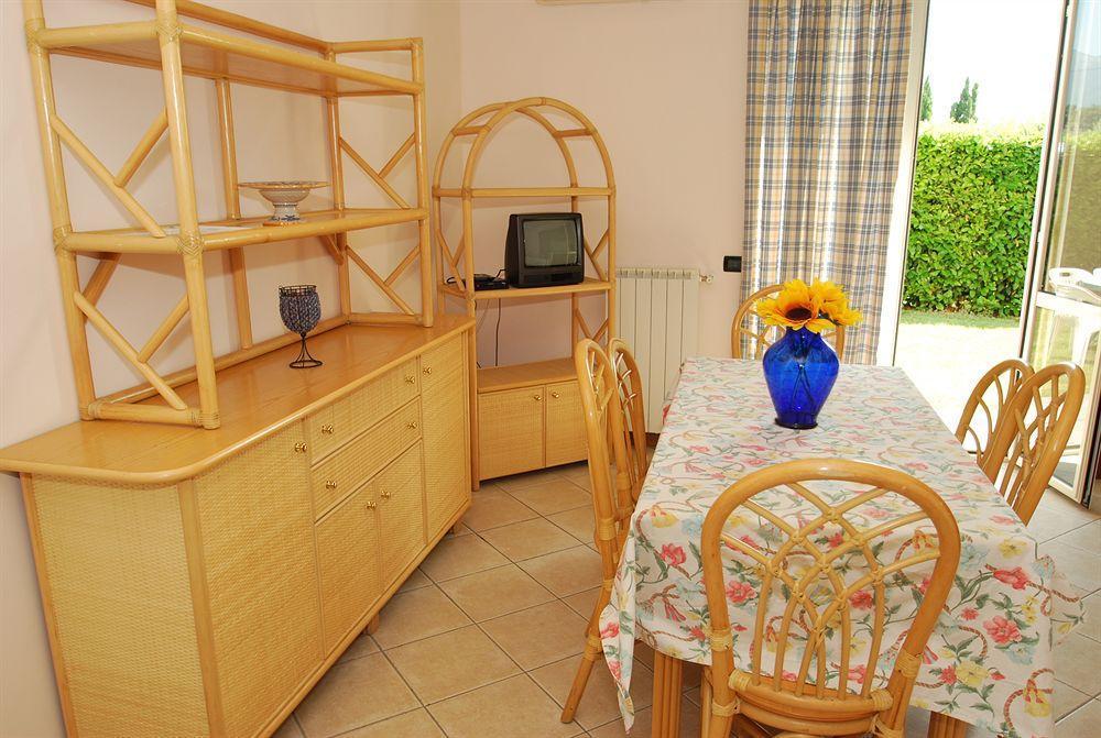 Aparthotel Il Colombaro Salò Esterno foto